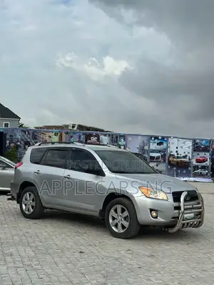Toyota RAV4 2012 Silver