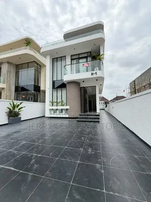 5bdrm Duplex in Royal Pine Estate, Lekki Expressway for sale