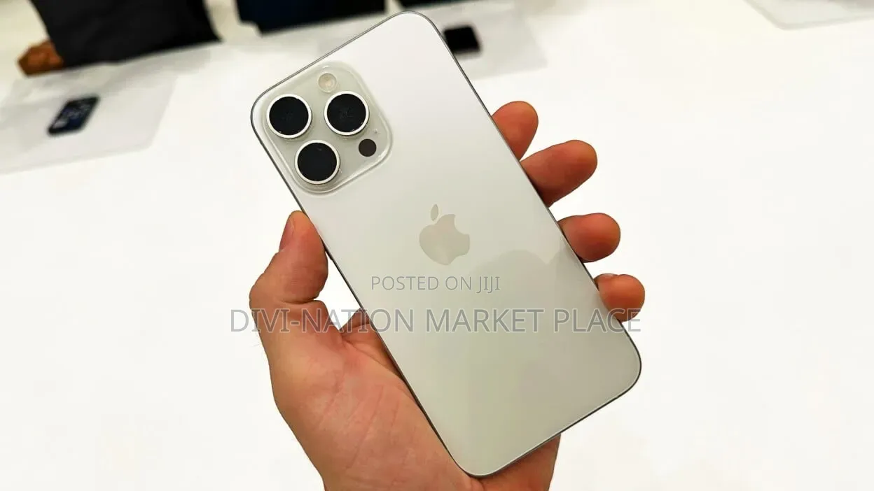 Apple iPhone 15 Pro Max 256 GB White