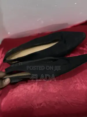 Classy Black Pointed-Toe Slingback Flat Shoes