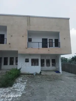 4bdrm Townhouse / Terrace in Kaura After Prince for rent