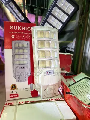 12eyes Solar Street Light 400w