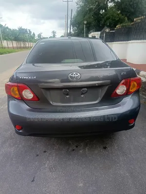 Toyota Corolla LE 4dr Sedan (1.8L 4cyl 4A) 2010 Gray