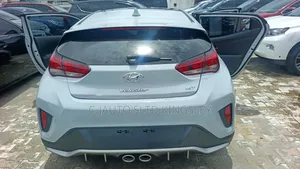 Hyundai Veloster 2020