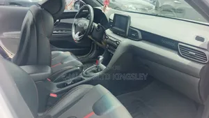 Hyundai Veloster 2020