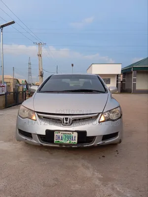 Honda Civic 1.6i Sport Automatic 2009 Silver