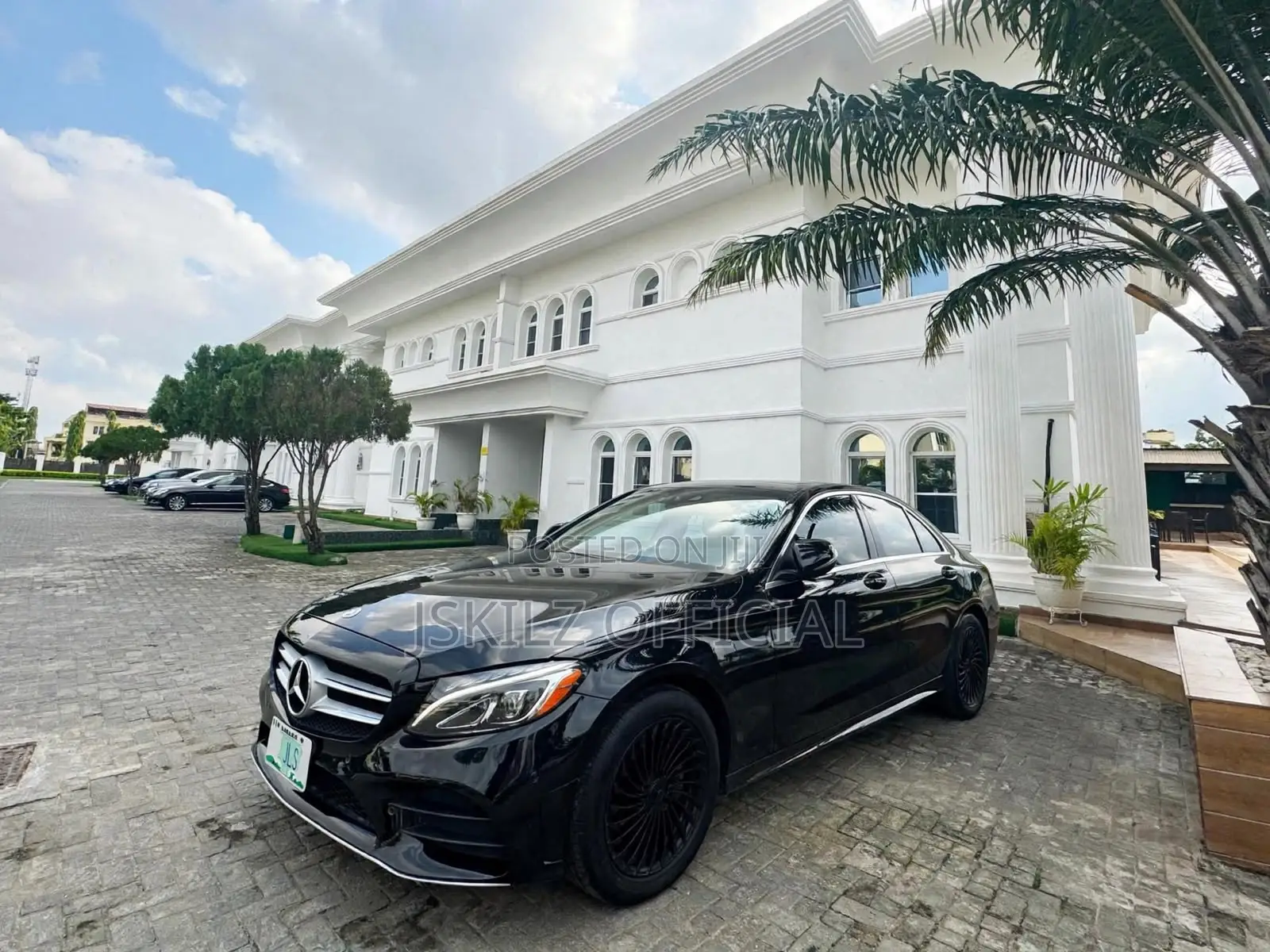 Luxury Mercedes-Benz C300 for Rent