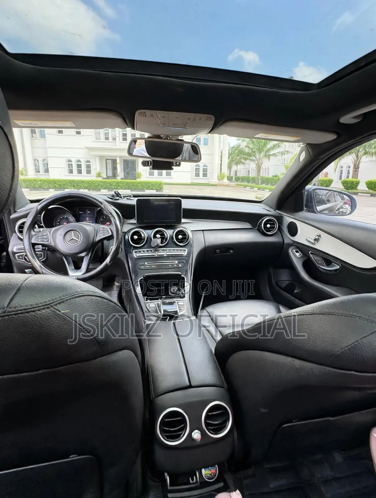 Luxury Mercedes-Benz C300 for Rent