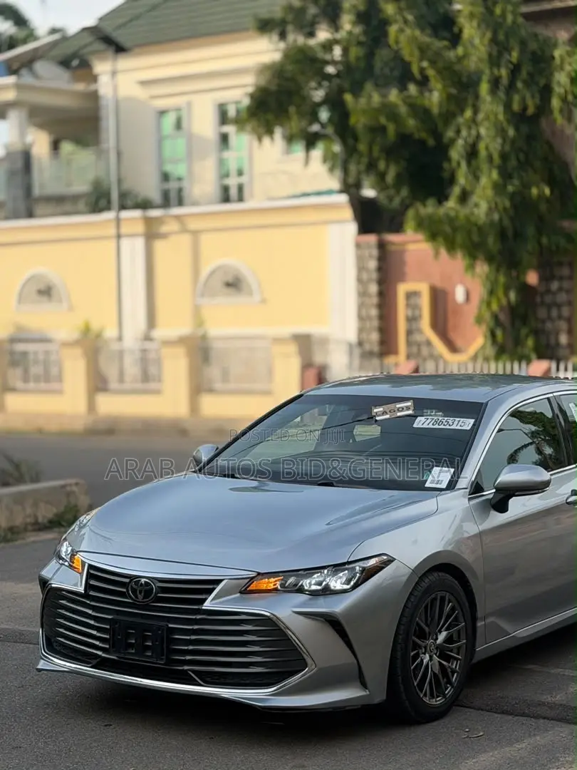 Toyota Avalon 2021 Silver