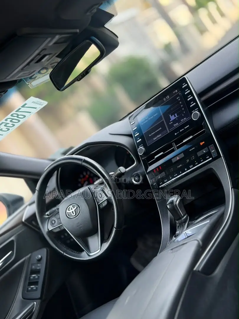 Toyota Avalon 2021 Silver