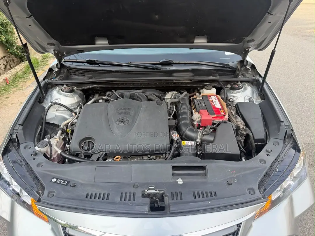 Toyota Avalon 2021 Silver