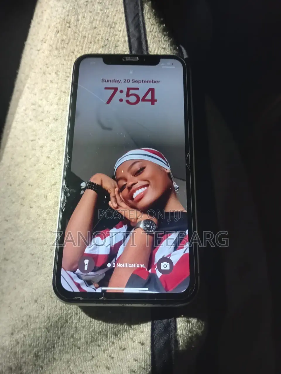 Apple iPhone XR 64 GB White