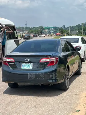 Toyota Camry SE 4dr Sedan (2.5L 4cyl 6A) 2013 Black