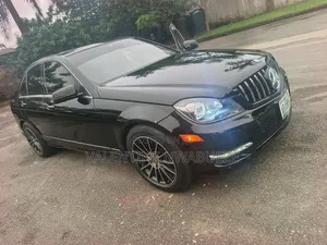 Mercedes-Benz C300 2012 Black