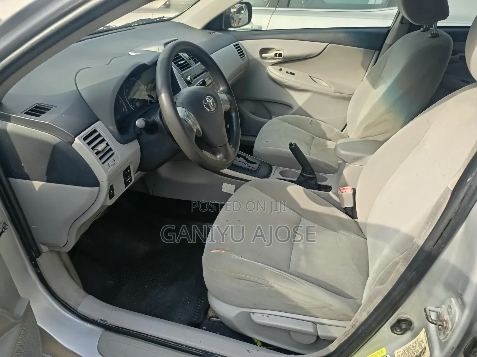Toyota Corolla 2013 Silver