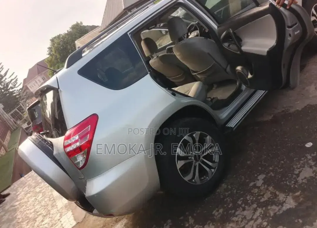 Toyota RAV4 2012 Silver