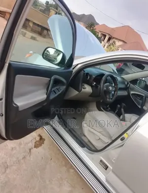 Toyota RAV4 2012 Silver