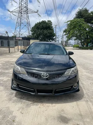 Toyota Camry SE 4dr Sedan (2.5L 4cyl 6A) 2013 Black
