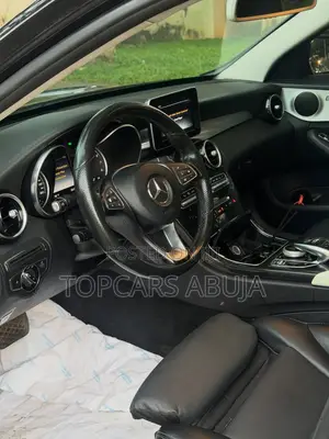 Mercedes-Benz C300 2016 Black