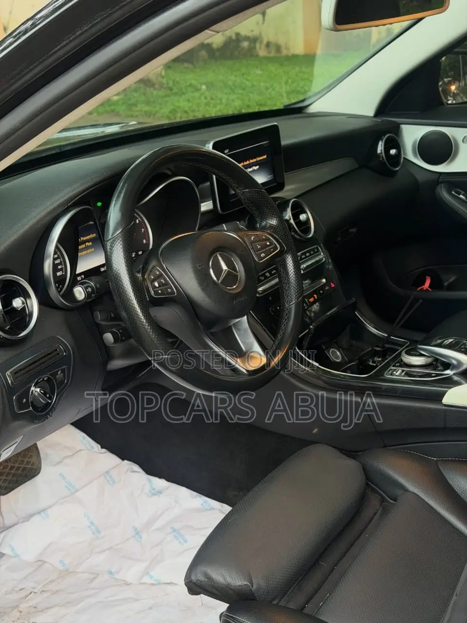 Mercedes-Benz C300 2016 Black