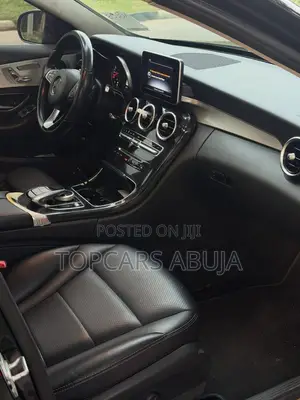 Mercedes-Benz C300 2016 Black