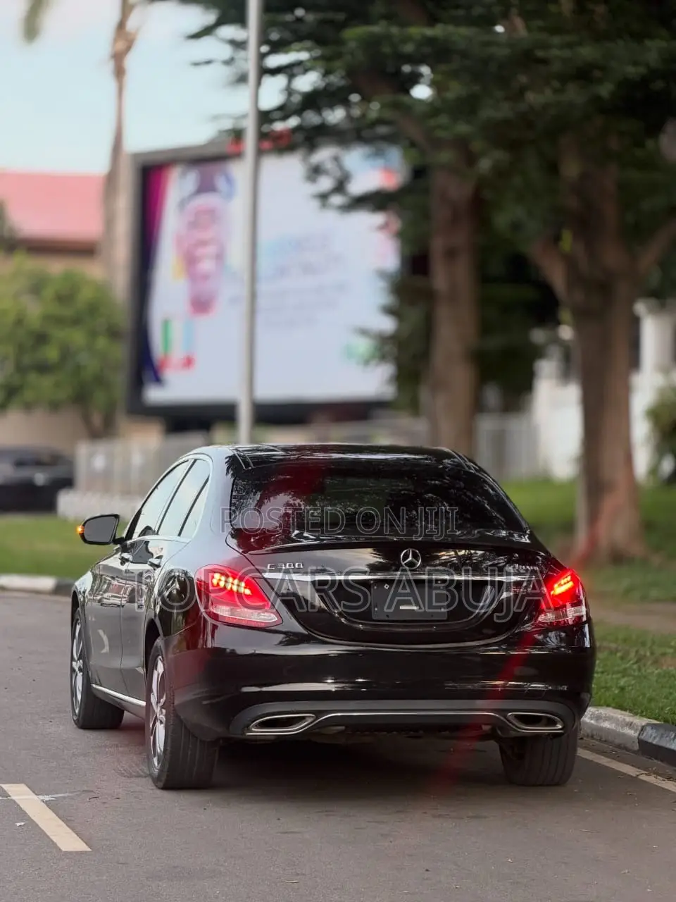 Mercedes-Benz C300 2016 Black