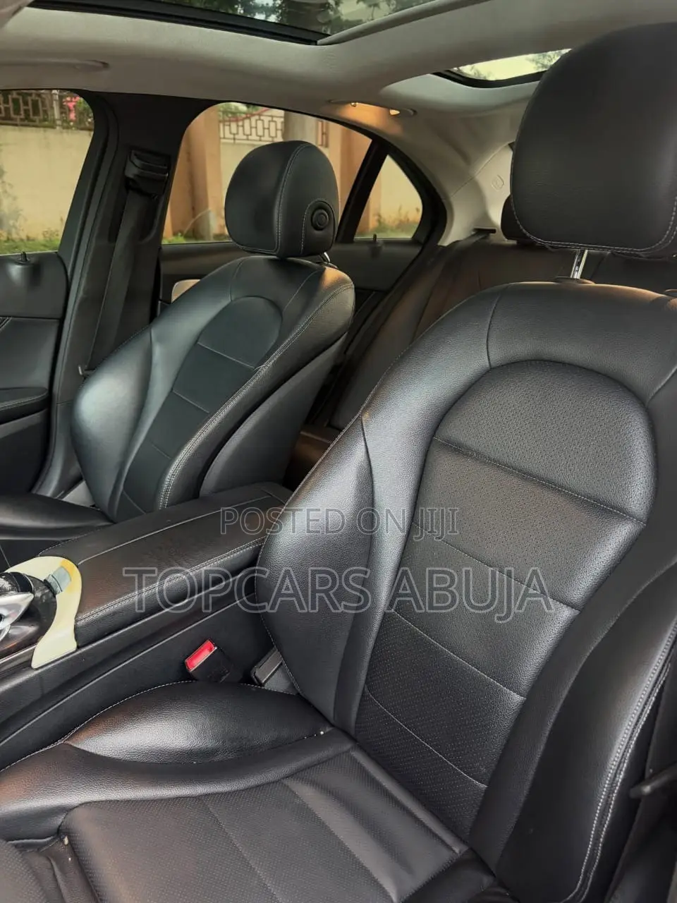 Mercedes-Benz C300 2016 Black