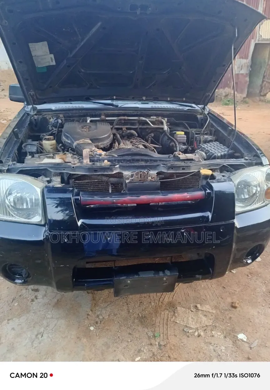 Nissan Frontier Automatic 2005 Black