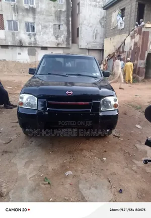 Nissan Frontier Automatic 2005 Black
