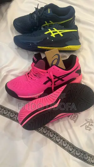 Tennis Shoes
