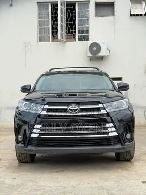Toyota Highlander XLE V6 4x4 (3.5L 6cyl 6A) 2016 Black