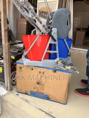 A BAIYUN 34L 2-Bucket Mop Wringer Trolley Industrial Floor Cleaning.