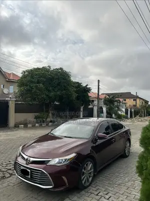 Toyota Avalon XLE 4dr Sedan (3.5L 6cyl 6A) 2014
