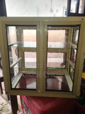 Show Glass