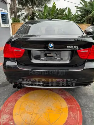 BMW 323i 2011 Black