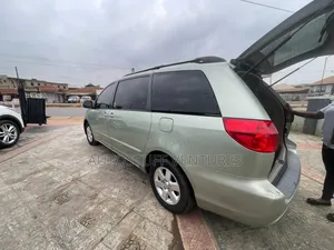 Toyota Sienna XLE Limited 2008 Green