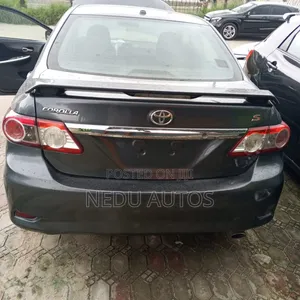Toyota Corolla 2012 Black