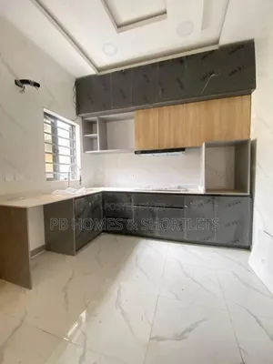 4bdrm Duplex in Lekki Expressway for sale