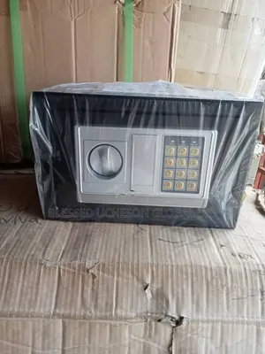 Brand New Hotel Safe Digital With Master Key