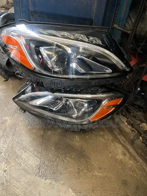 2018 Model Mercedes Benz C300 W205 Headlamp Set (Charger).