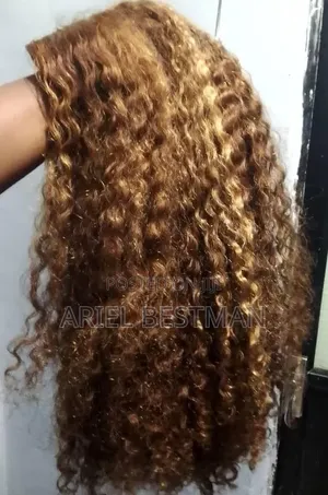 20" SDD Full Frontal Piano Pixie Curls