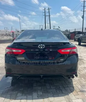 Toyota Camry SE (2.5L 4cyl 8A) 2019 Black
