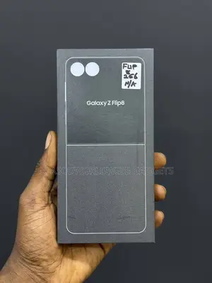 New Samsung Galaxy Z Flip8 256 GB Silver