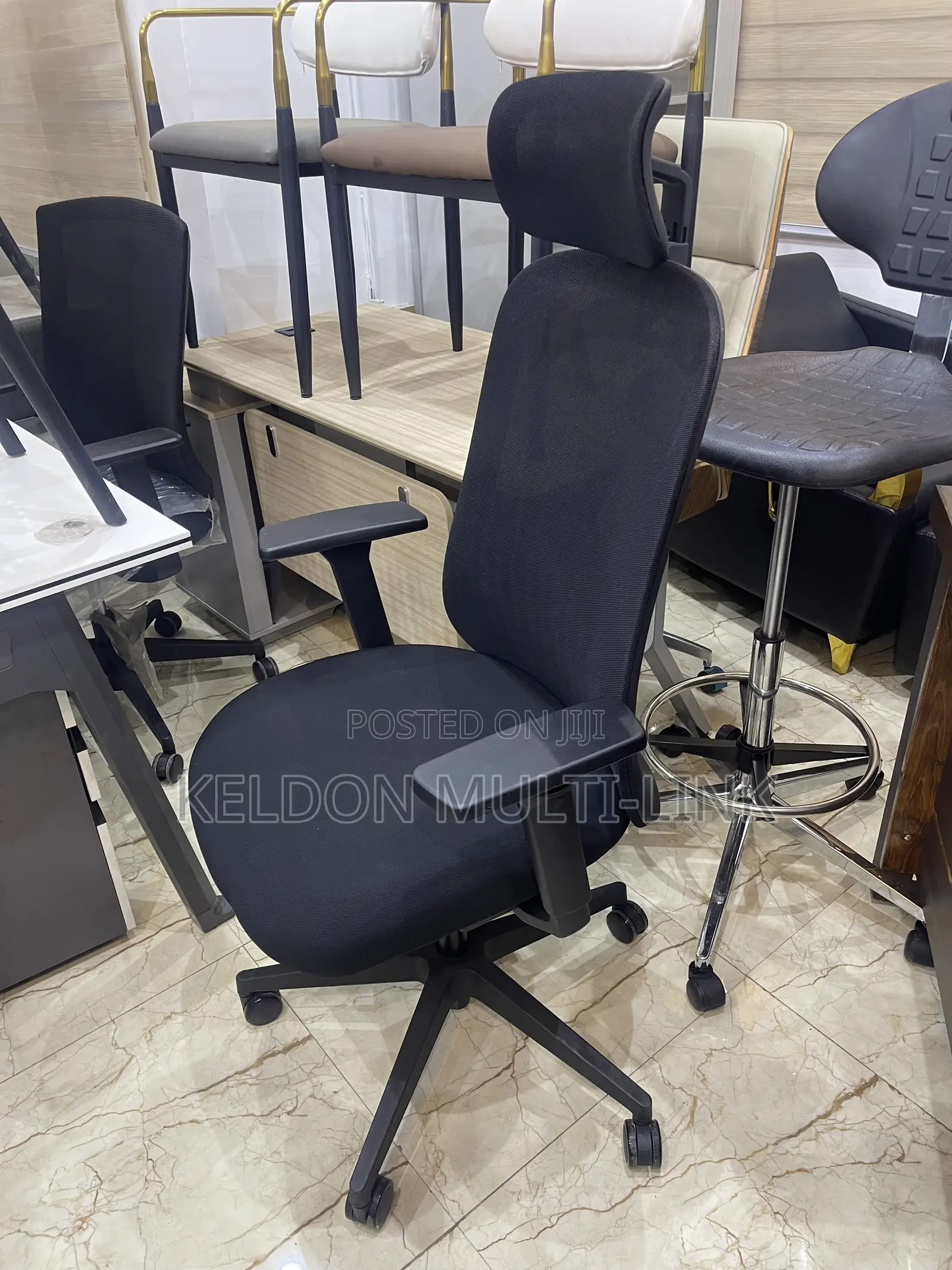 Smart Ergonomic Swivel Chair