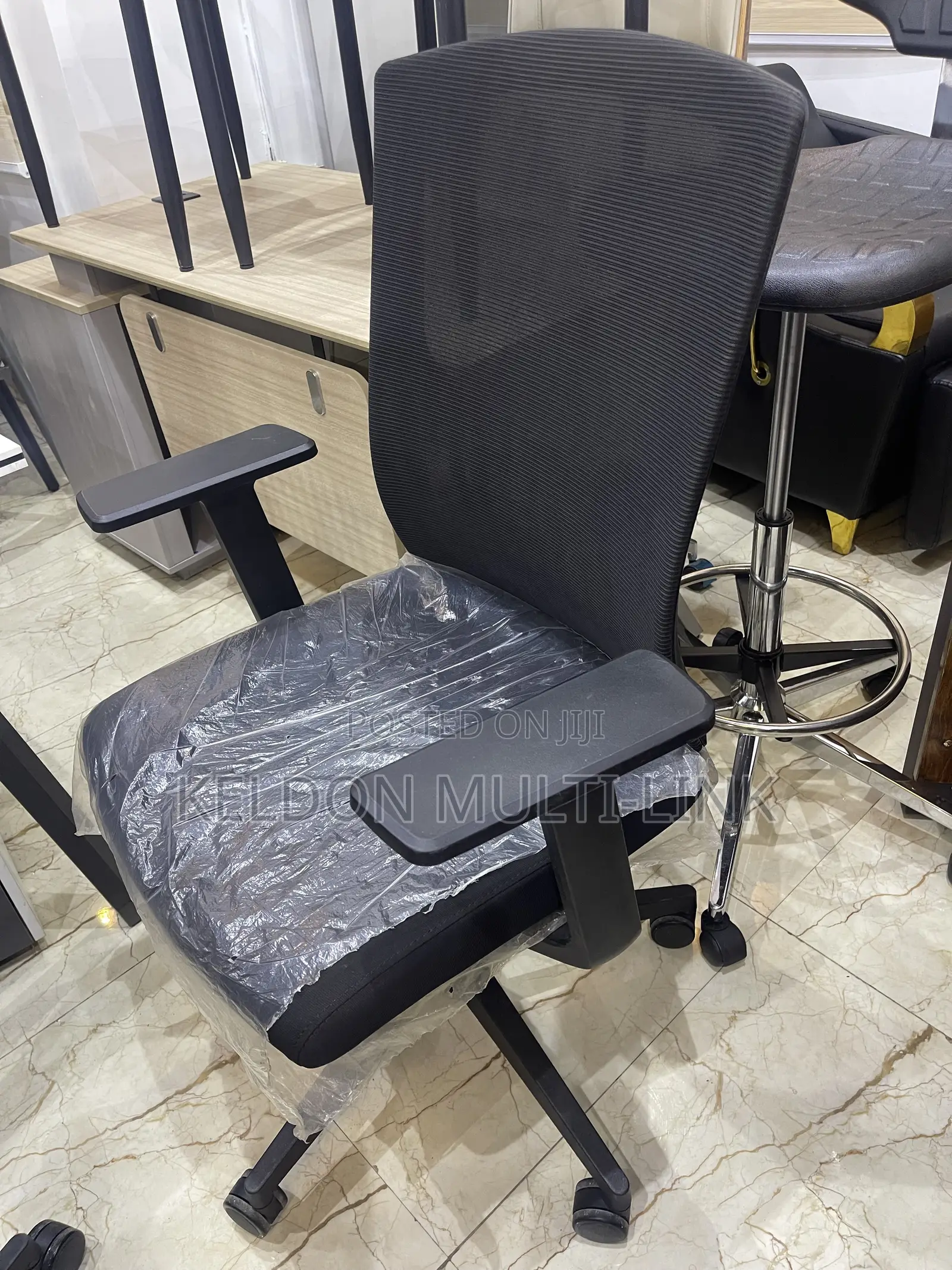 Smart Ergonomic Swivel Chair