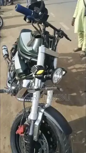 Hyosung Aquila 2016