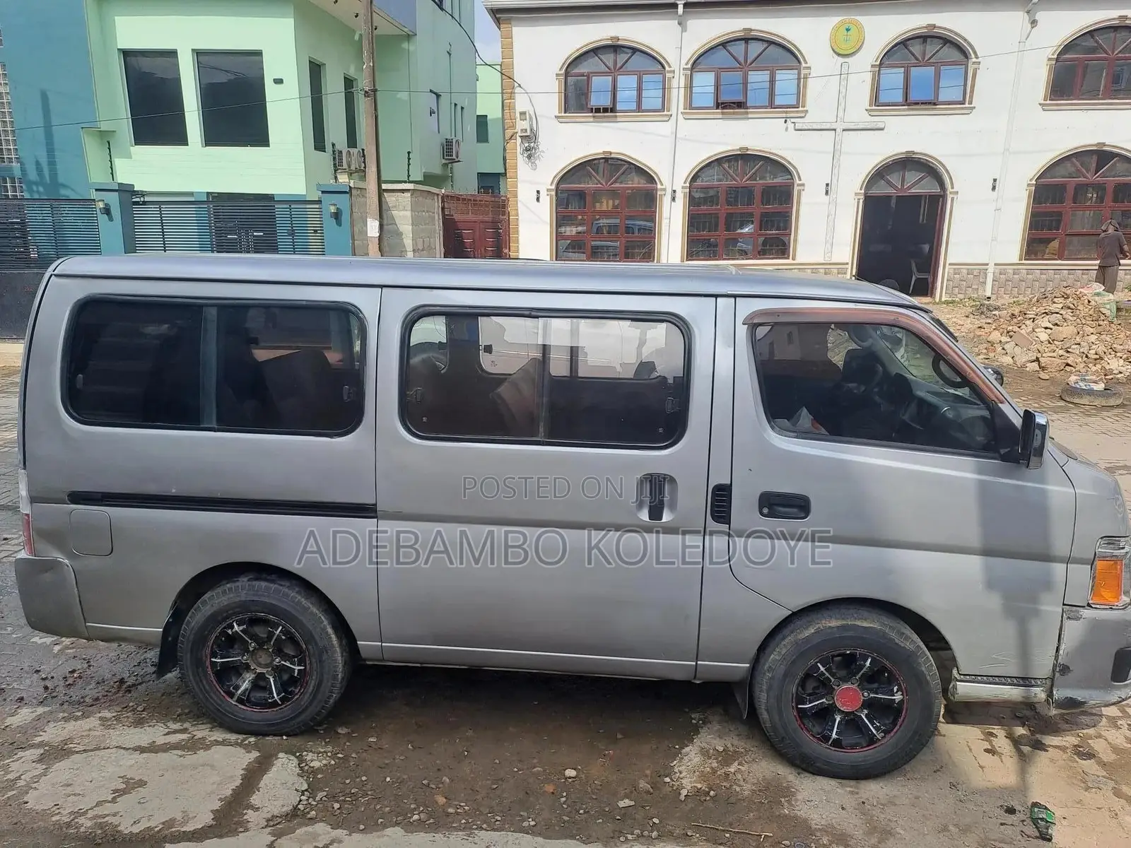 Nissan Caravan (Urvan) 2010 Grey