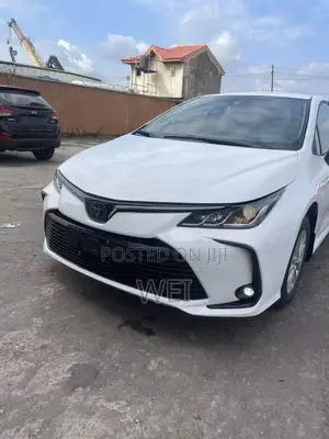 Toyota Corolla 2021 White