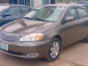 Toyota Corolla LE 2005 Gray