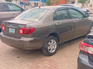 Toyota Corolla LE 2005 Gray